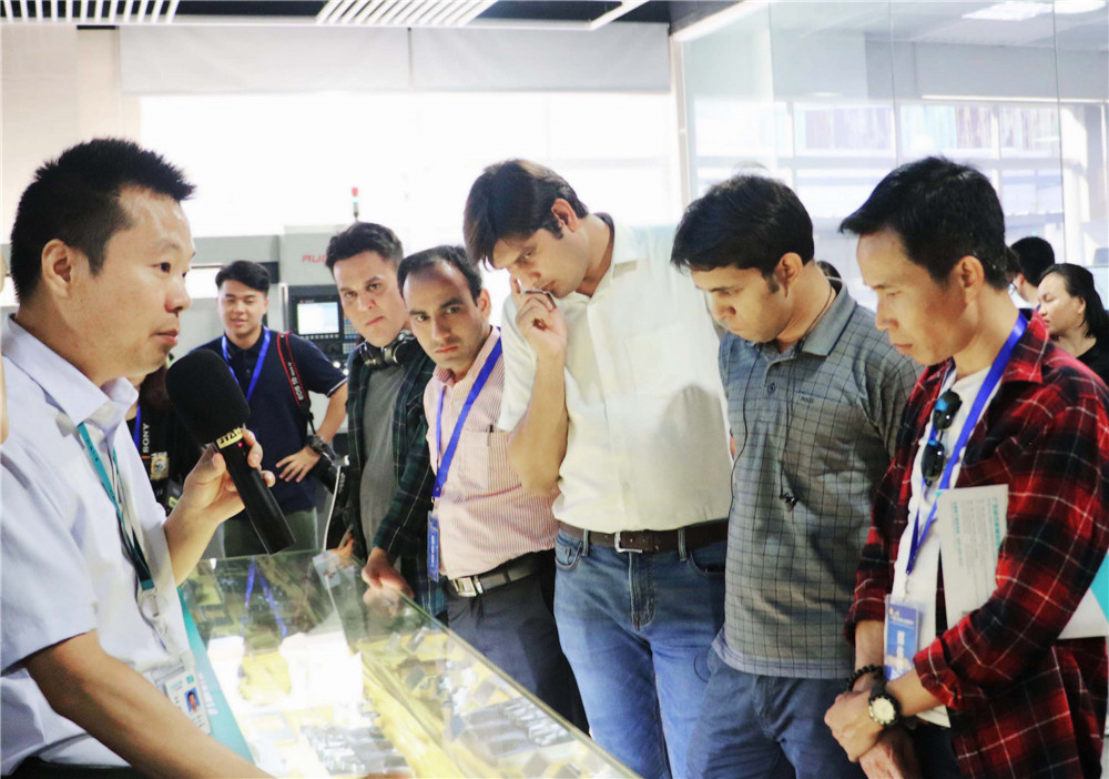 广东佳铁高速数控雕铣机