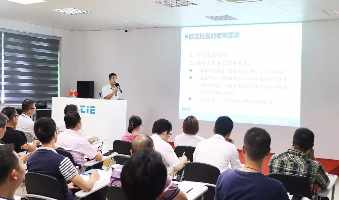 广东佳铁精雕机雕铣机cnc加工中心